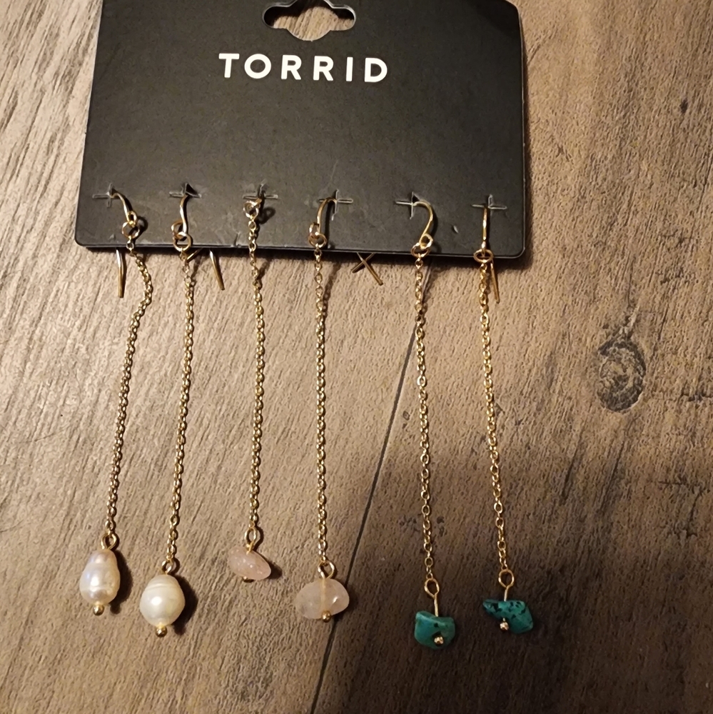 Torrid NWT Drop Earrings